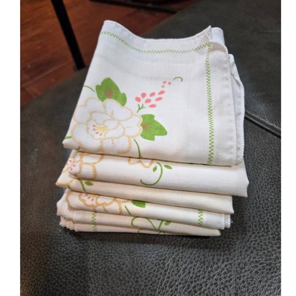 Unbranded Vintage Napkins Set of 6 White Floral‎ Green Scalloped Good 13x13